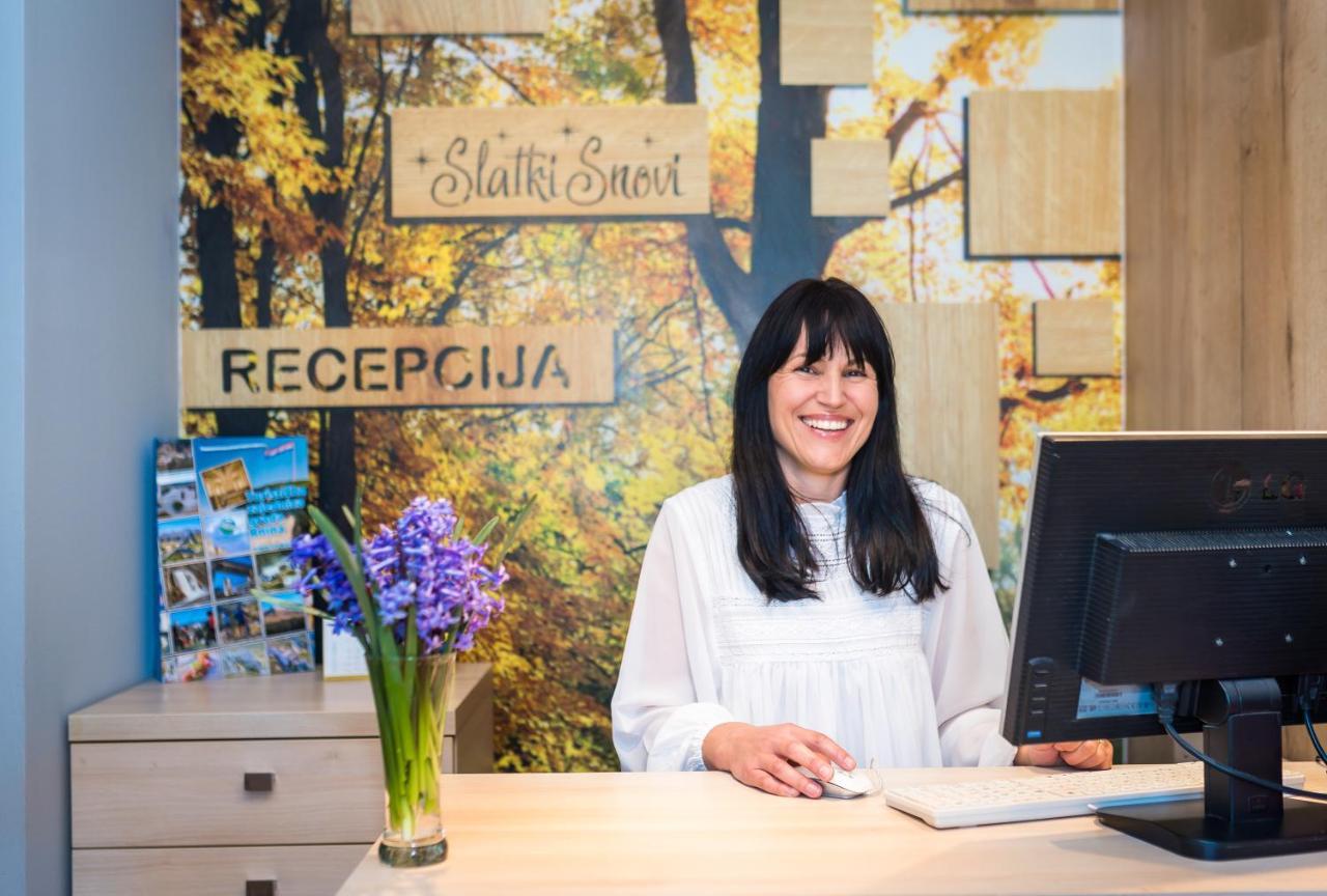 Guest House Slatki Snovi Knin Εξωτερικό φωτογραφία