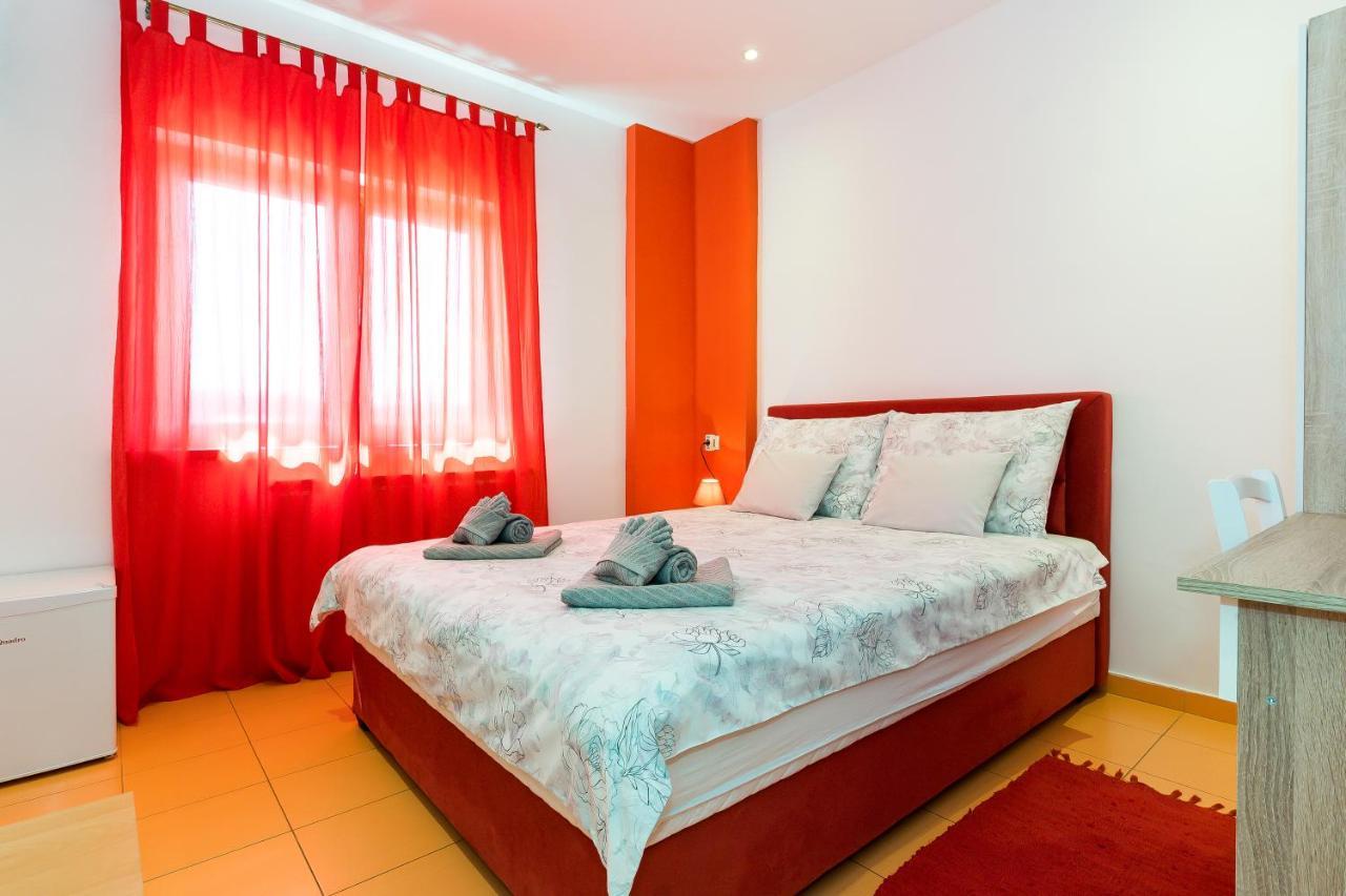 Guest House Slatki Snovi Knin Εξωτερικό φωτογραφία
