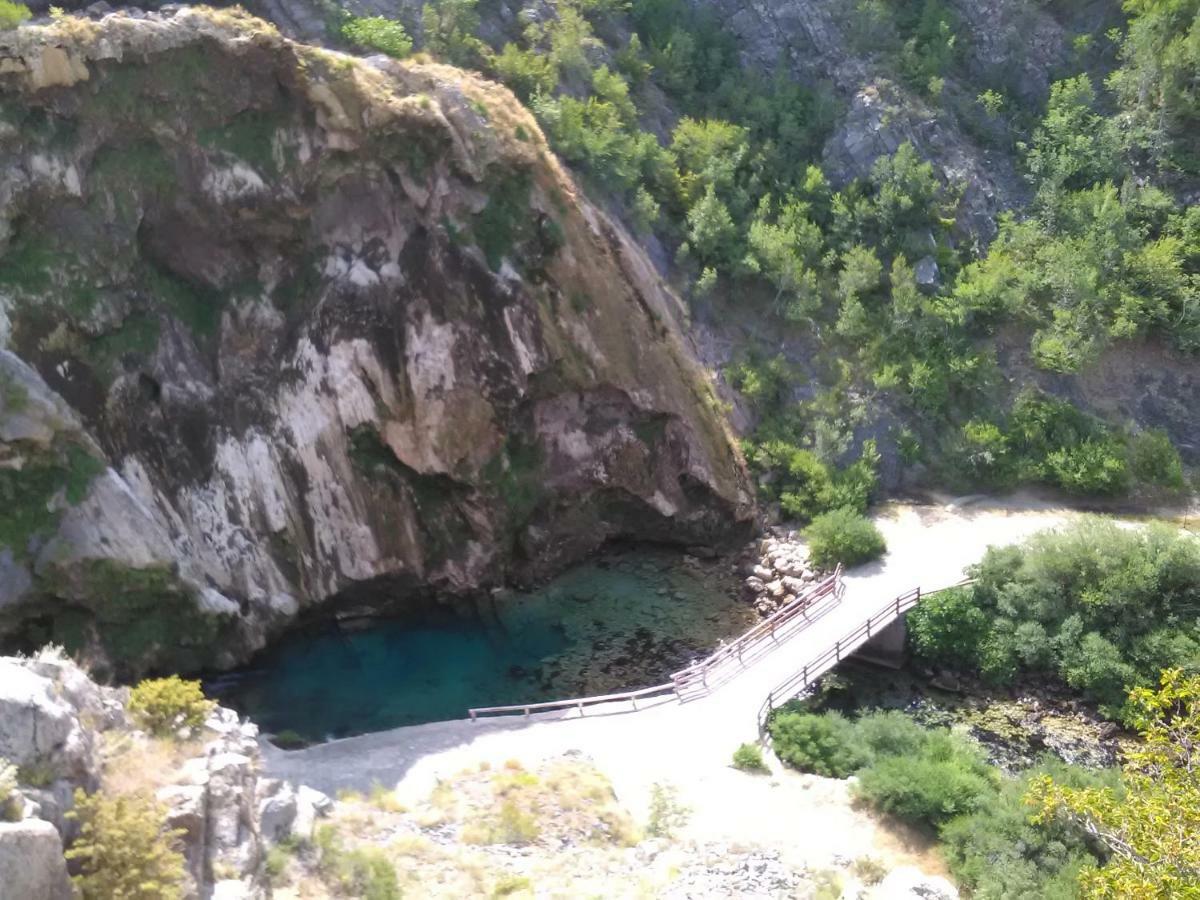 Guest House Slatki Snovi Knin Εξωτερικό φωτογραφία